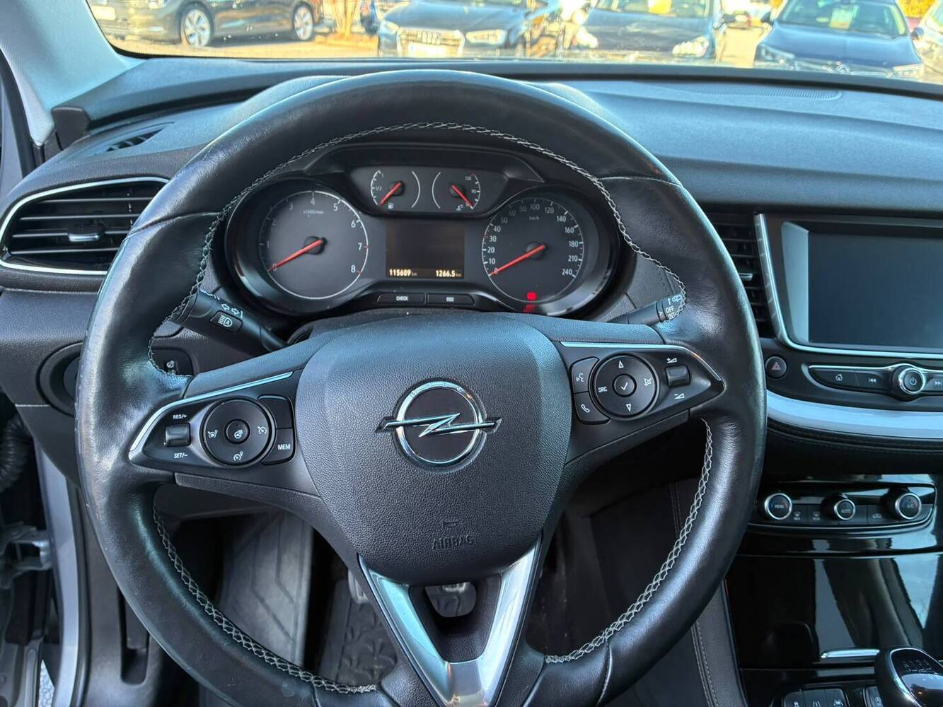 Opel Grandland X vaihtoauto