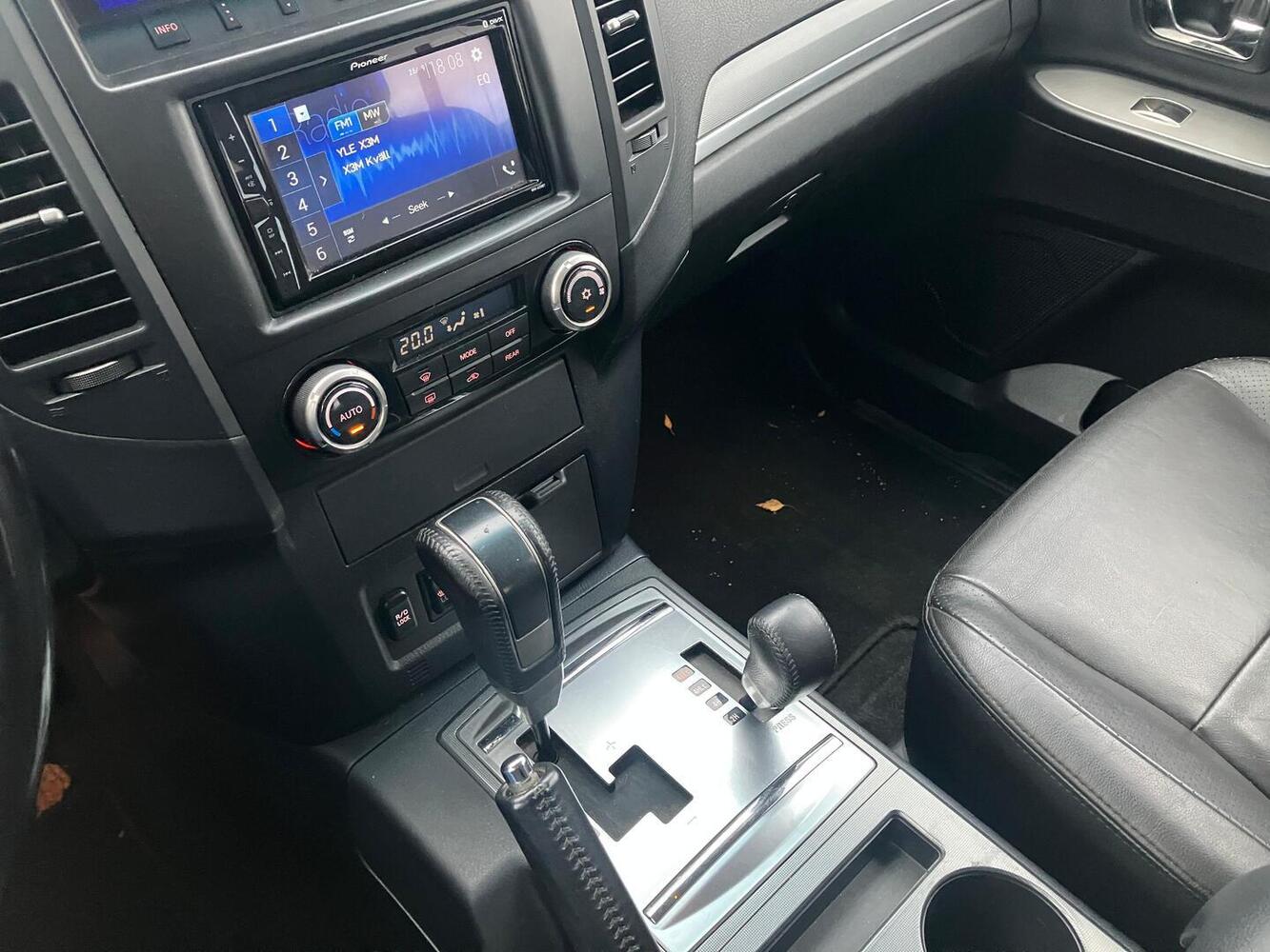Mitsubishi Pajero vaihtoauto