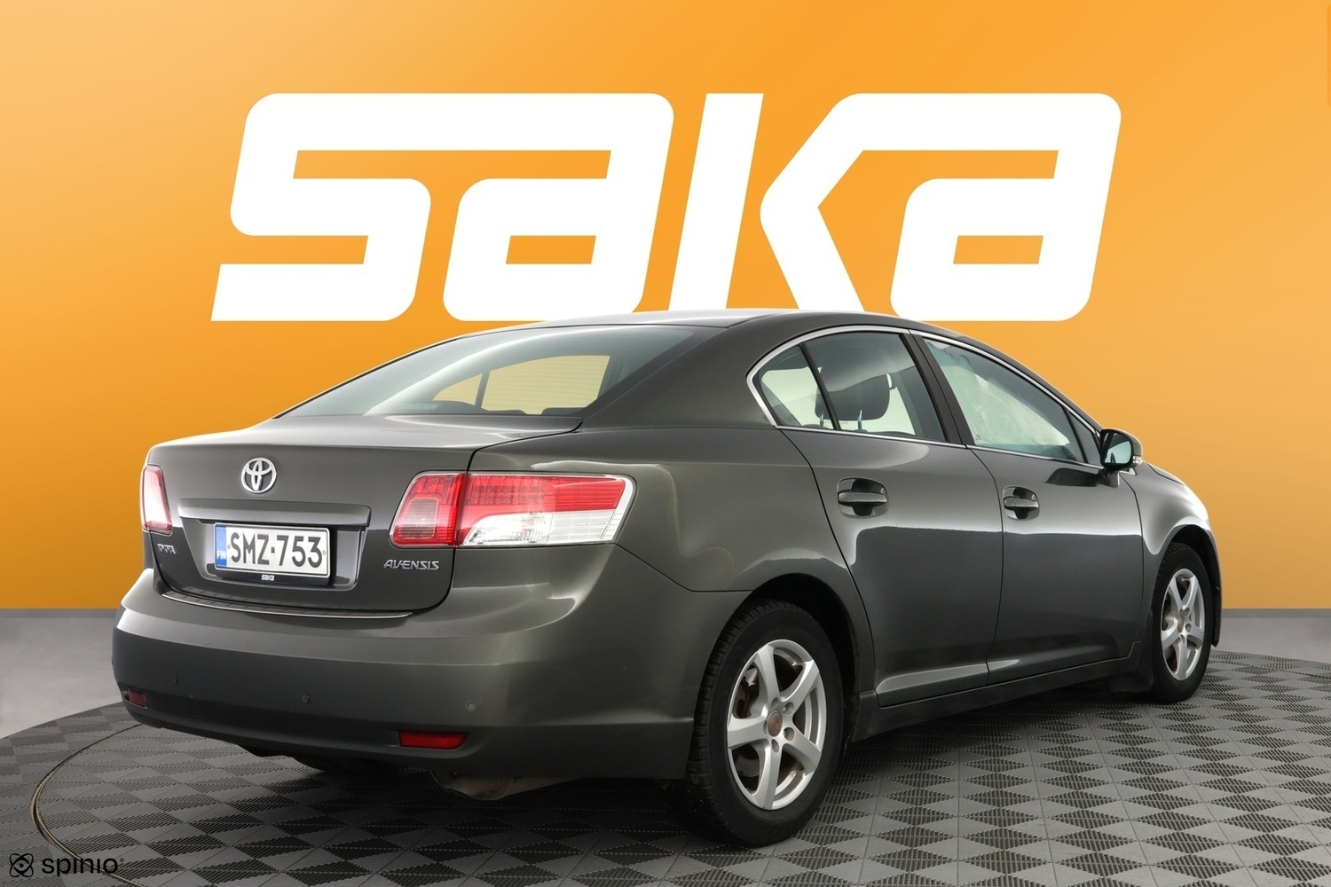 Toyota Avensis vaihtoauto