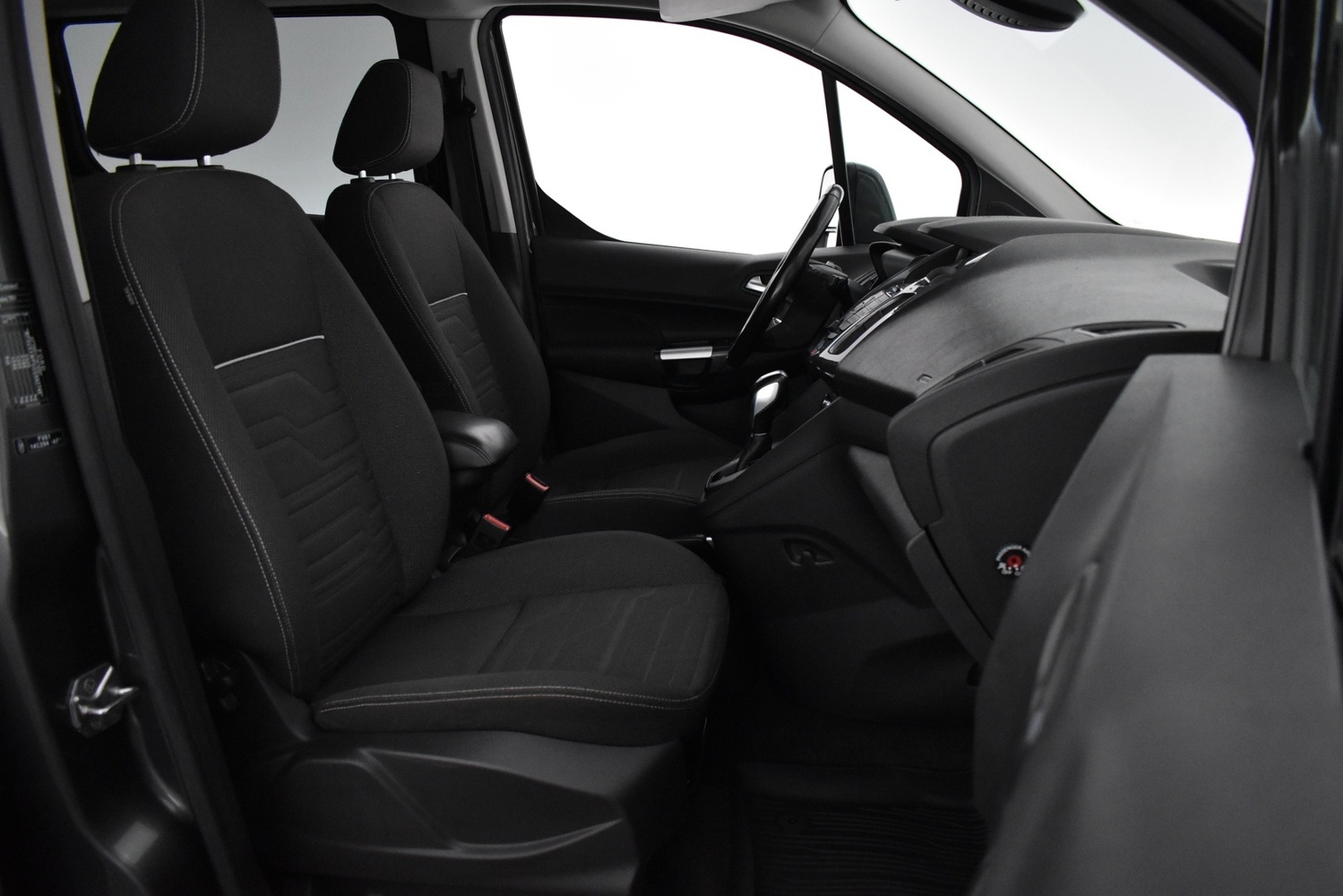 Ford Grand Tourneo Connect vaihtoauto