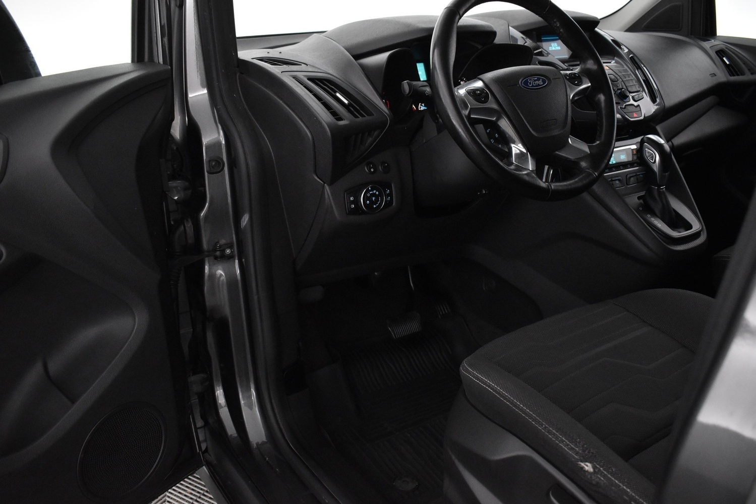 Ford Grand Tourneo Connect vaihtoauto