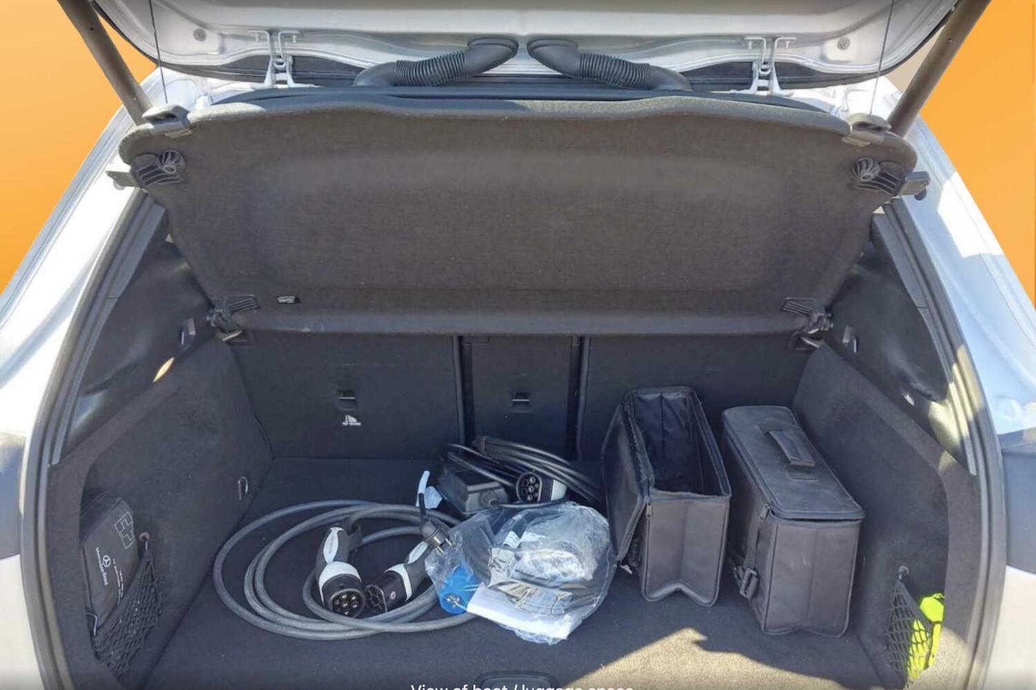 Mercedes-Benz EQA vaihtoauto