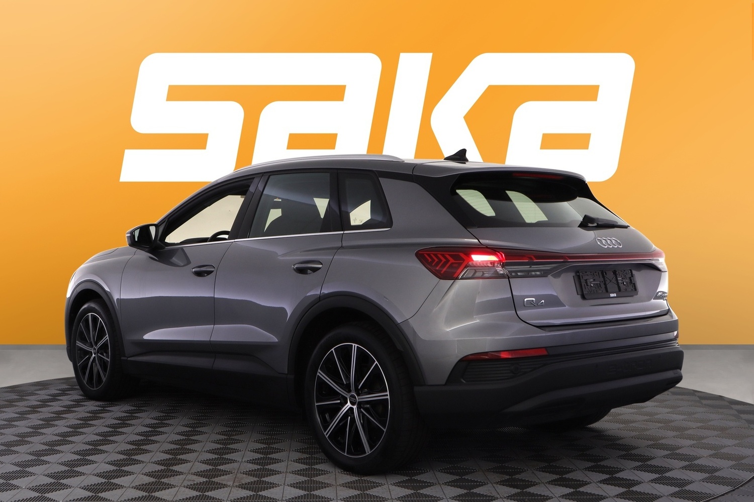 Audi Q4 e-tron vaihtoauto