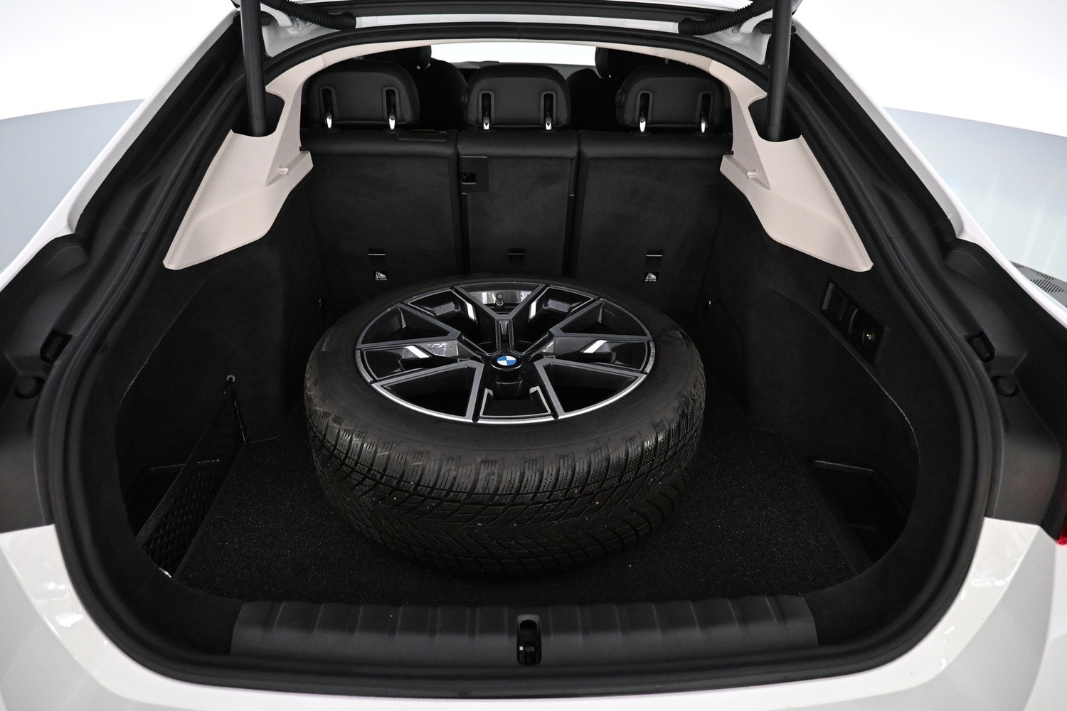 BMW i4 vaihtoauto