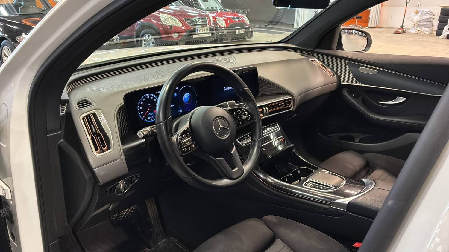 Mercedes-Benz EQC vaihtoauto