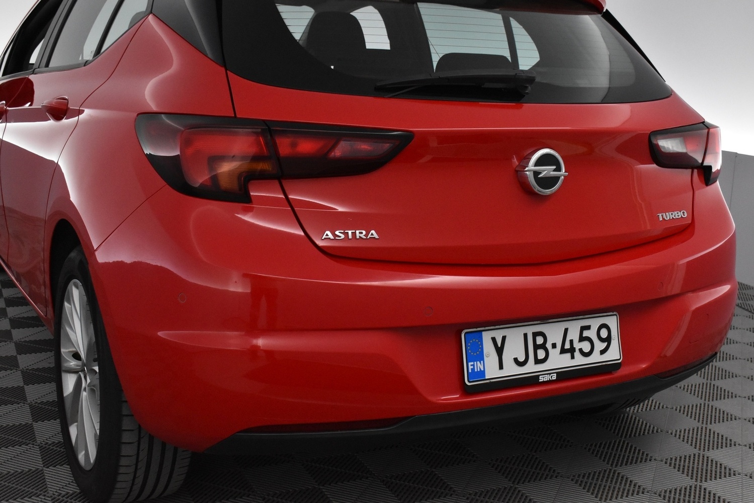 Opel Astra vaihtoauto