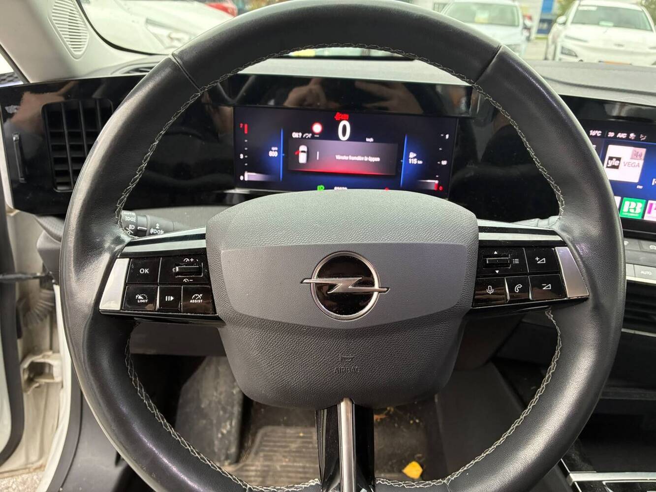 Opel Astra vaihtoauto