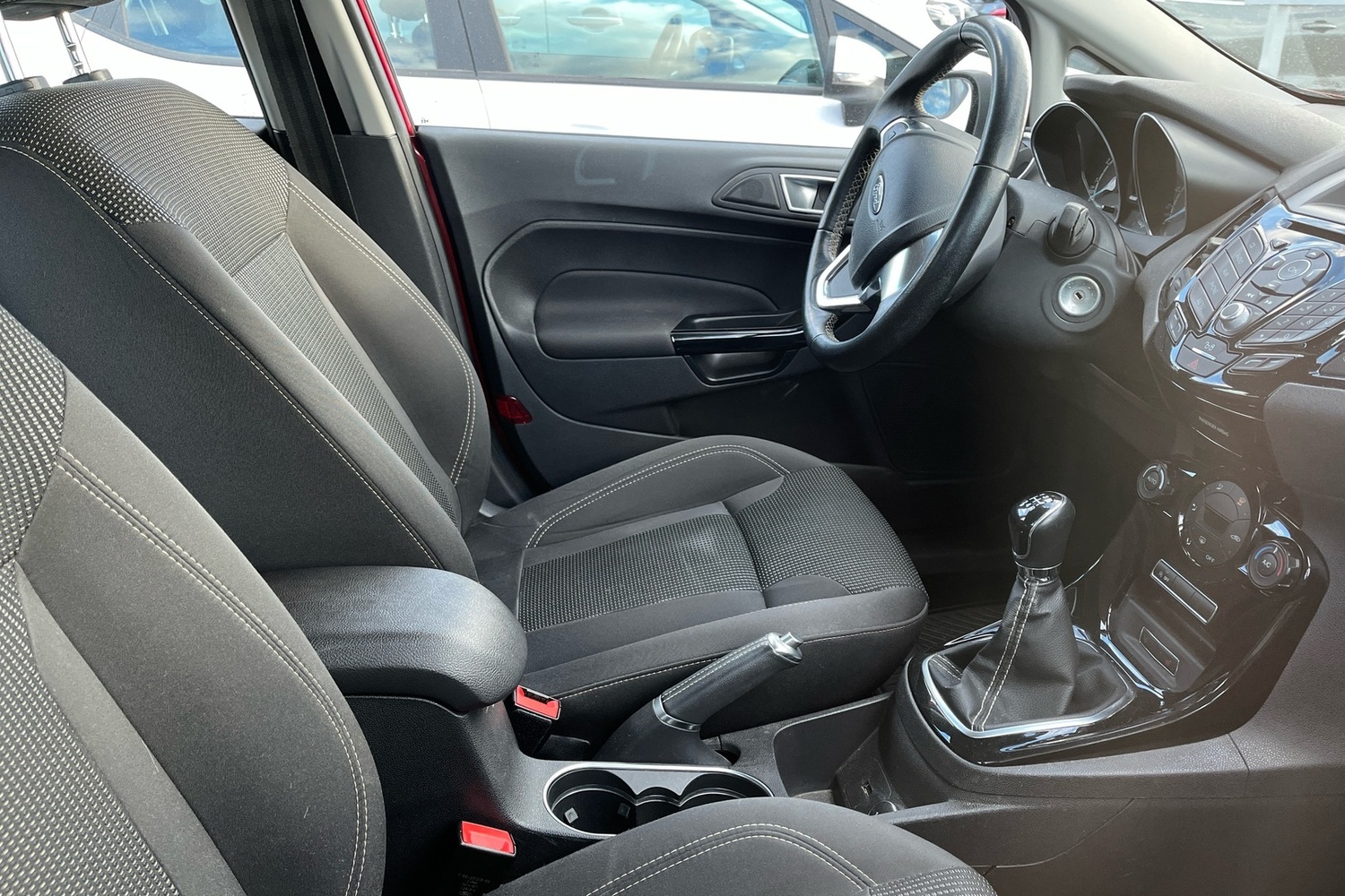Ford Fiesta vaihtoauto
