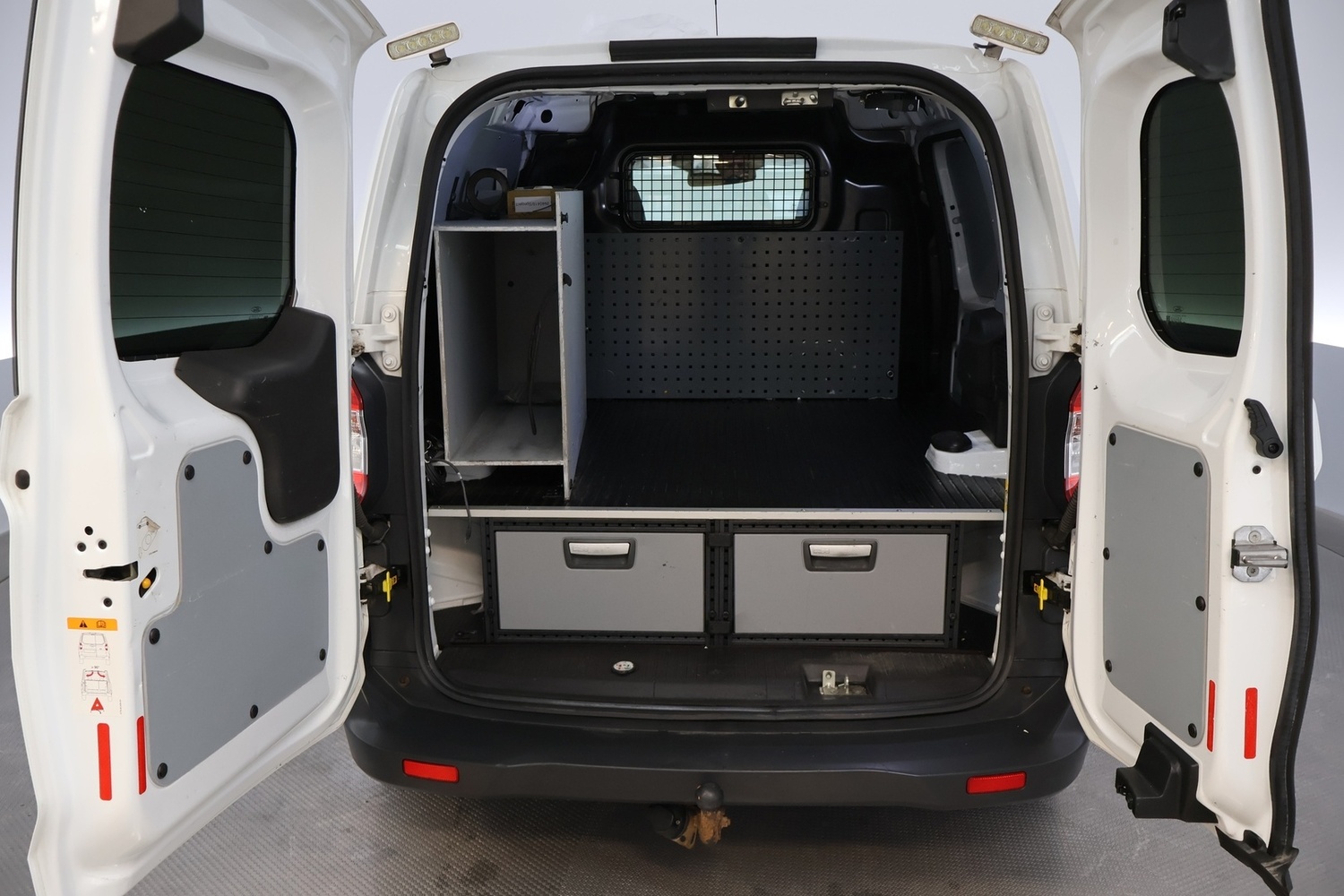 Ford Transit Courier vaihtoauto