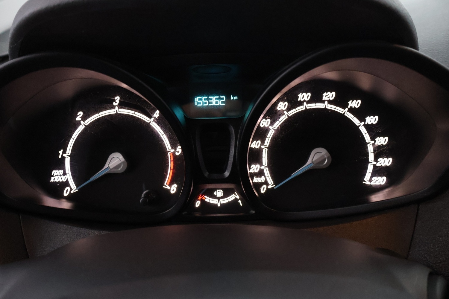 Ford Transit Courier vaihtoauto