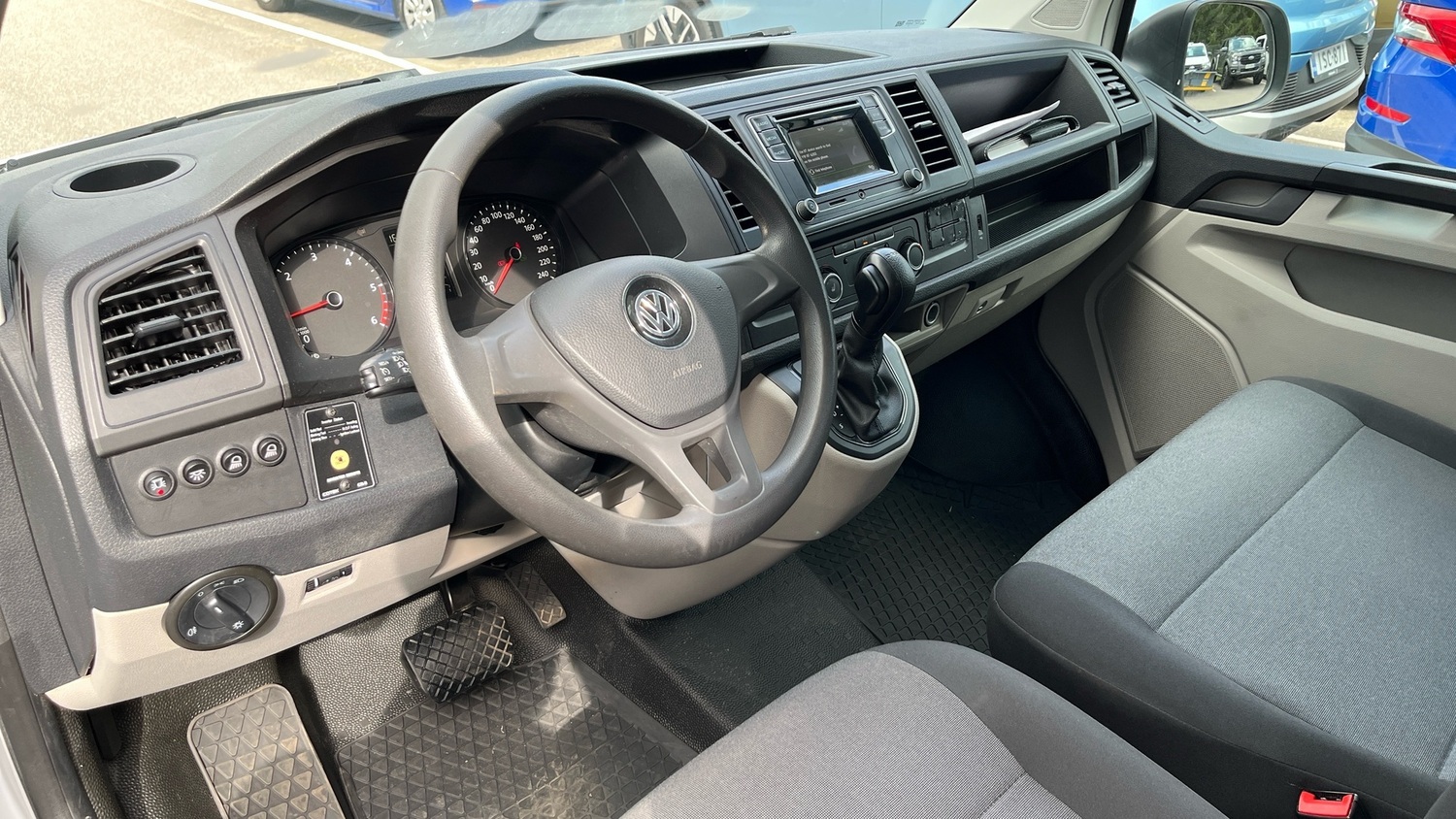 Volkswagen Transporter vaihtoauto