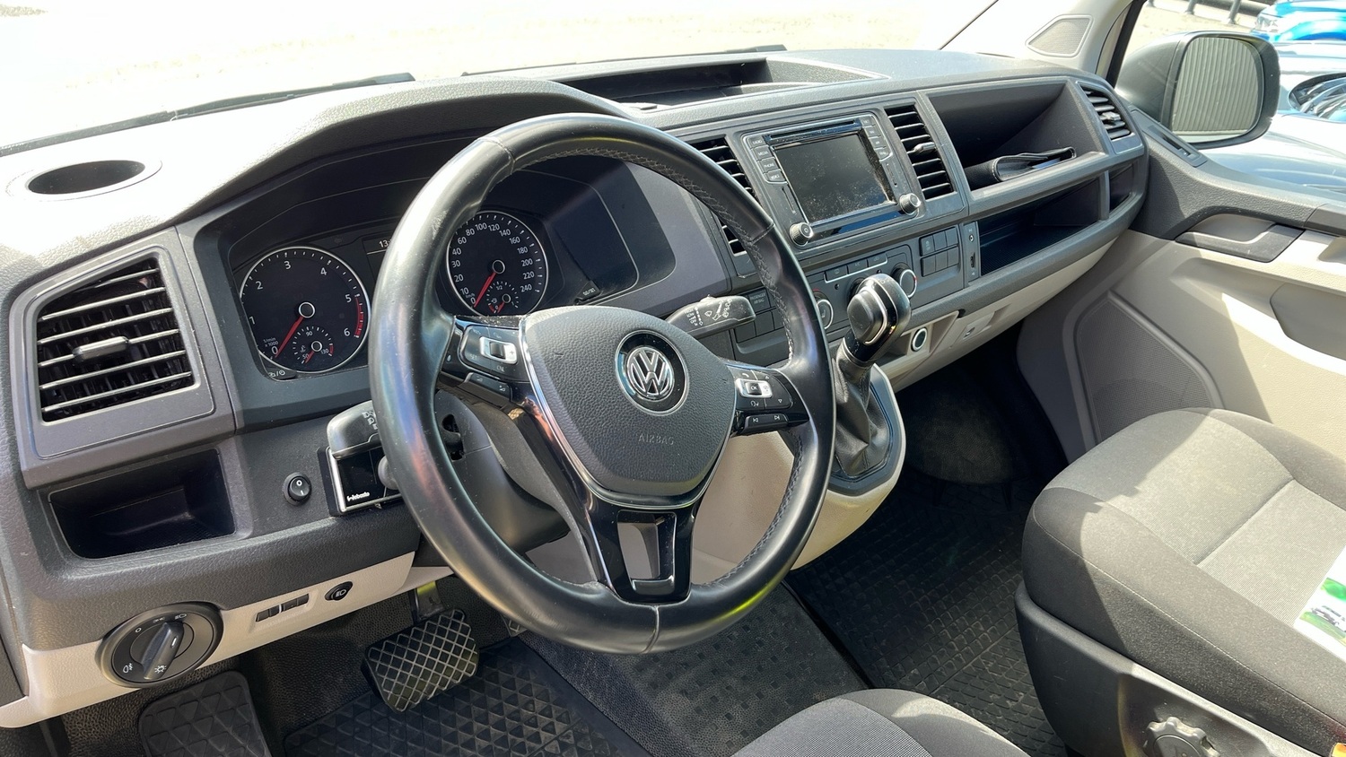 Volkswagen Transporter vaihtoauto