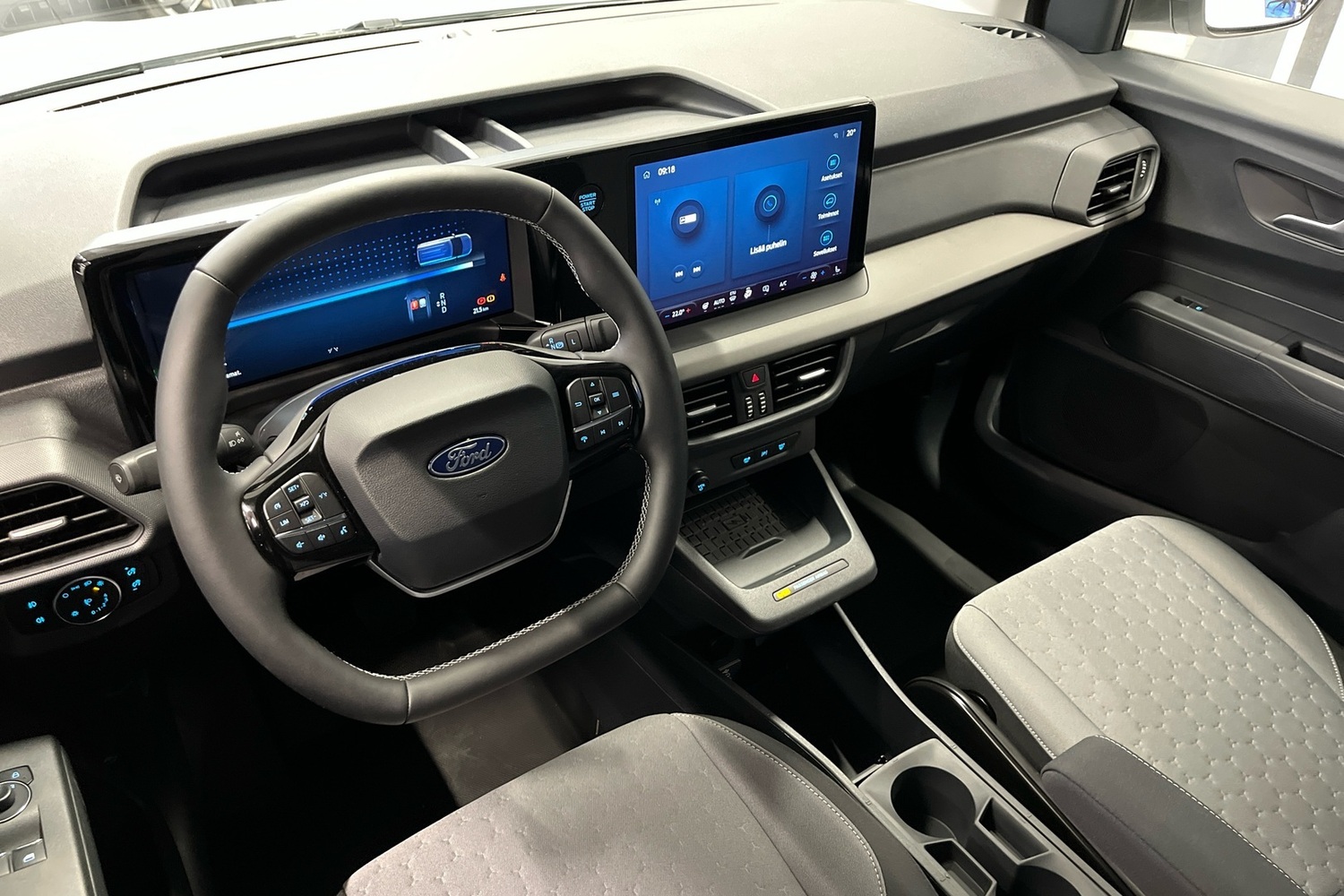 Ford Transit Courier vaihtoauto