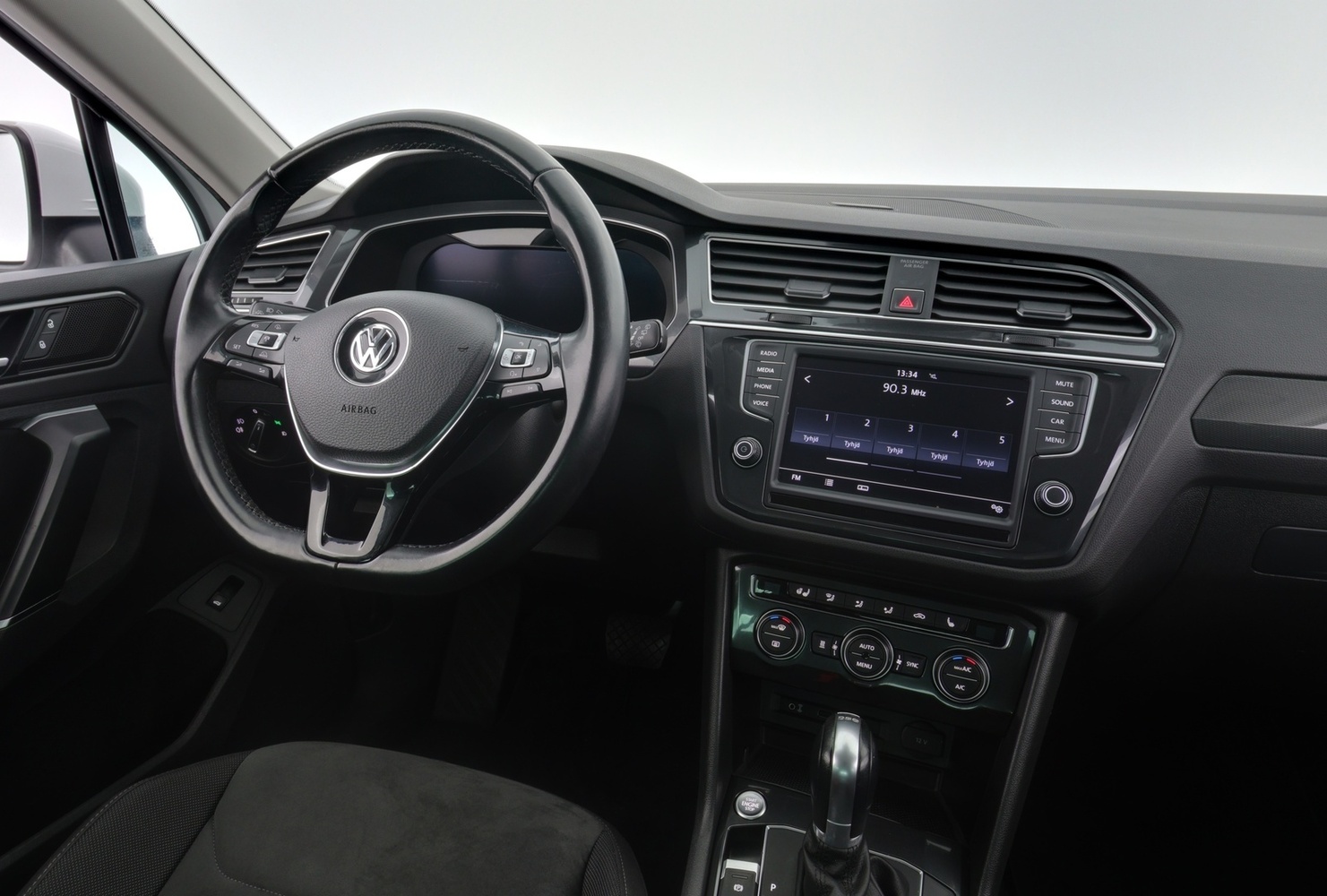 Volkswagen Tiguan vaihtoauto