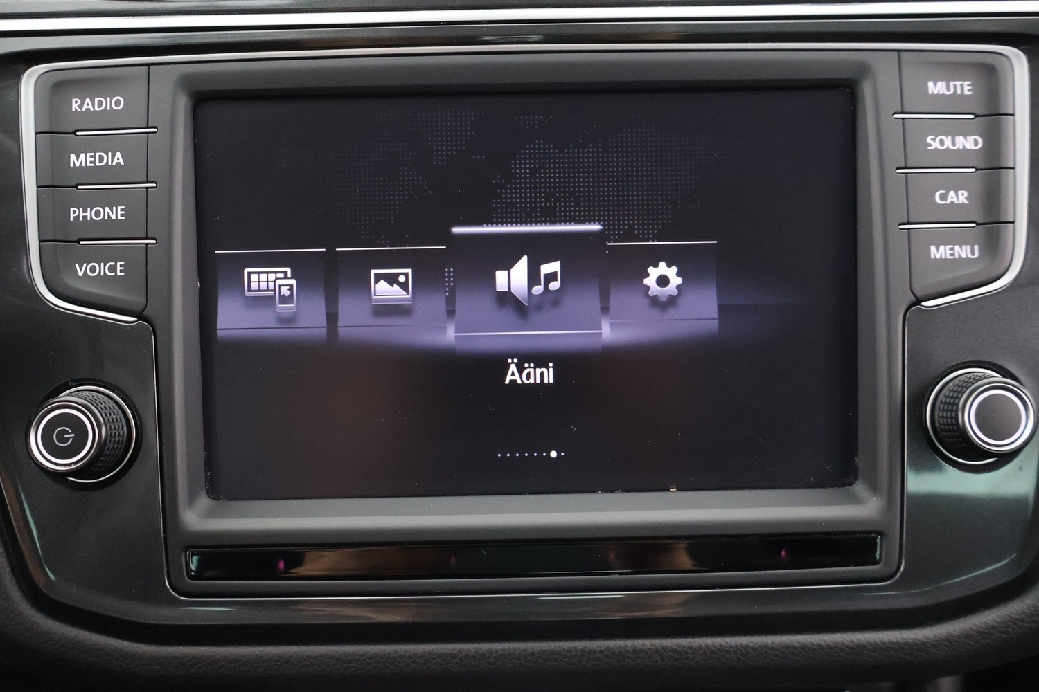 Volkswagen Tiguan vaihtoauto