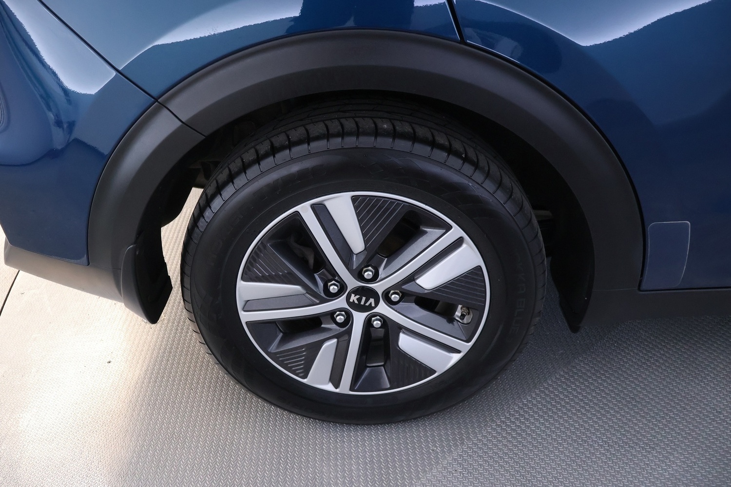 Kia Niro plug-in vaihtoauto