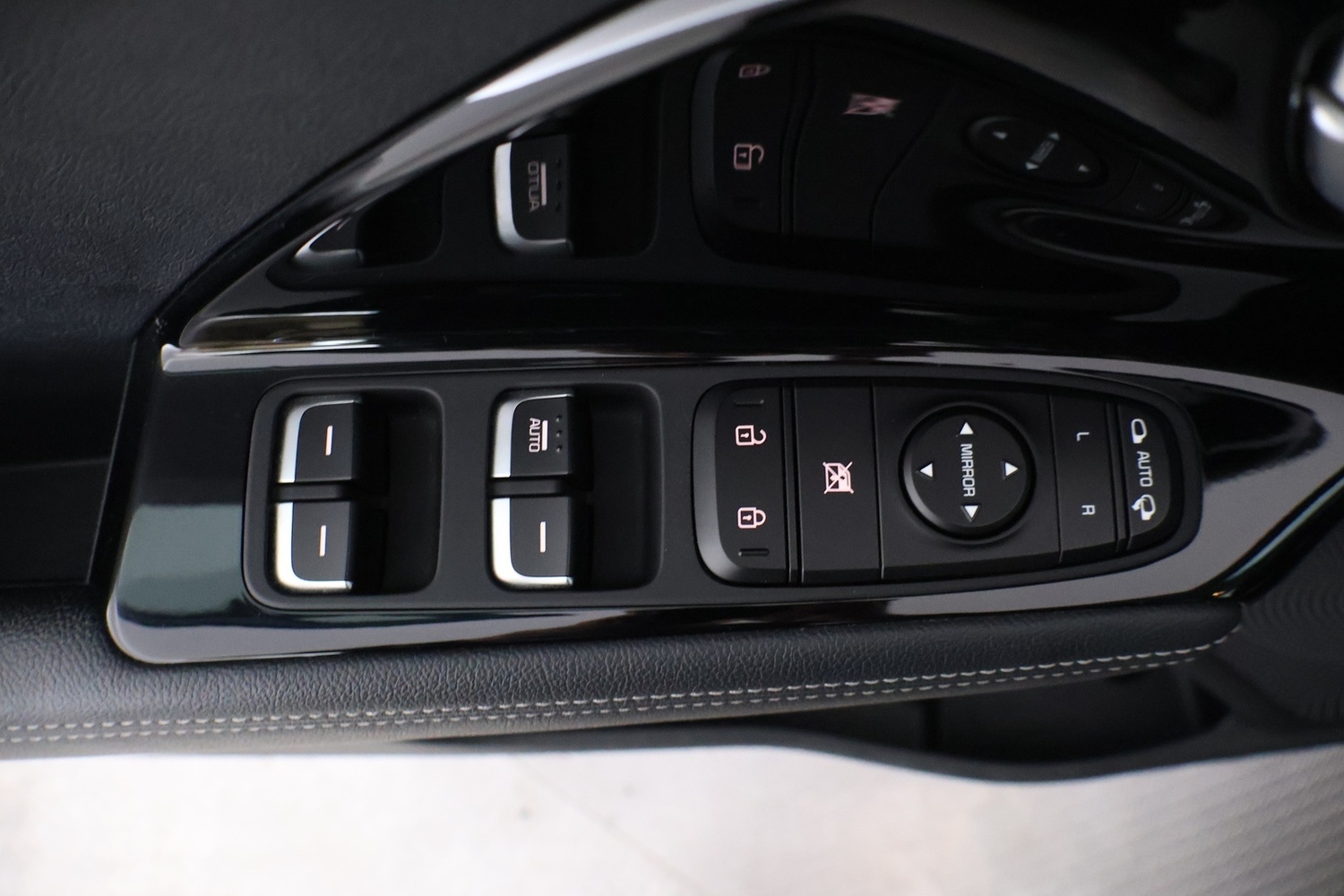 Kia Niro plug-in vaihtoauto