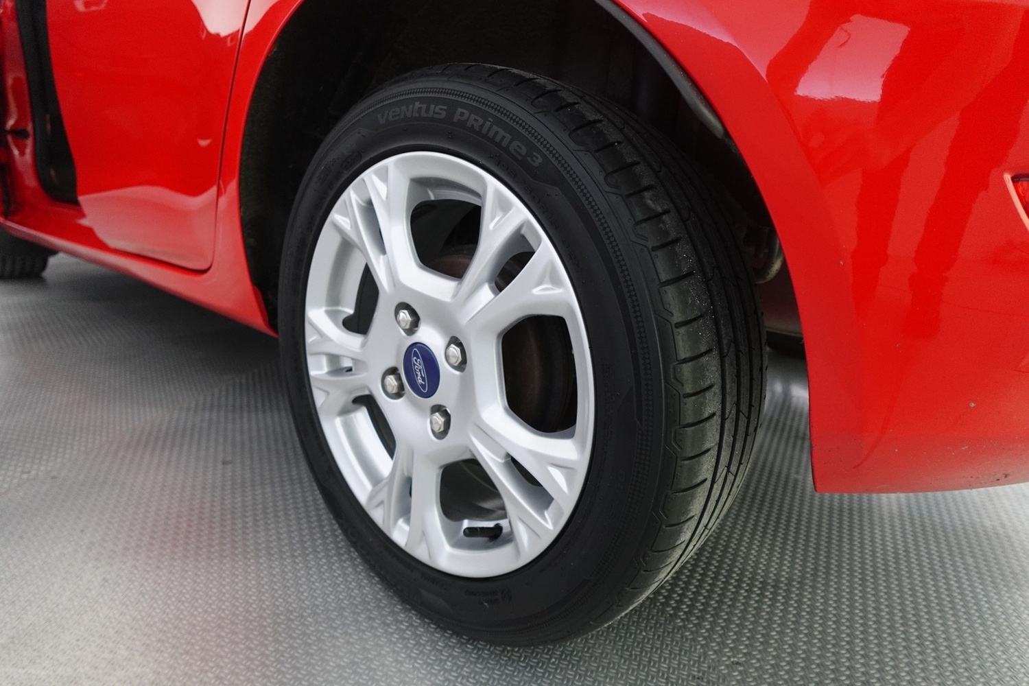 Ford Fiesta vaihtoauto