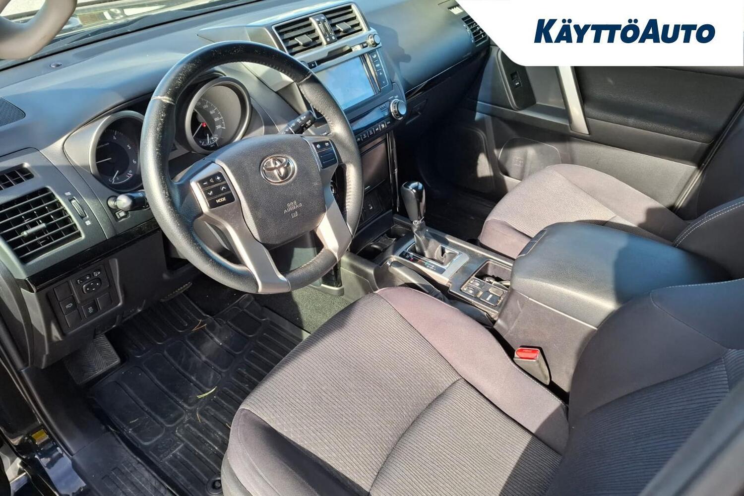 Toyota Land Cruiser vaihtoauto