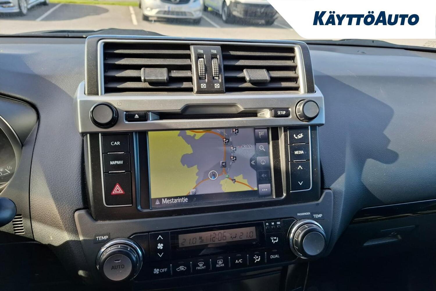 Toyota Land Cruiser vaihtoauto