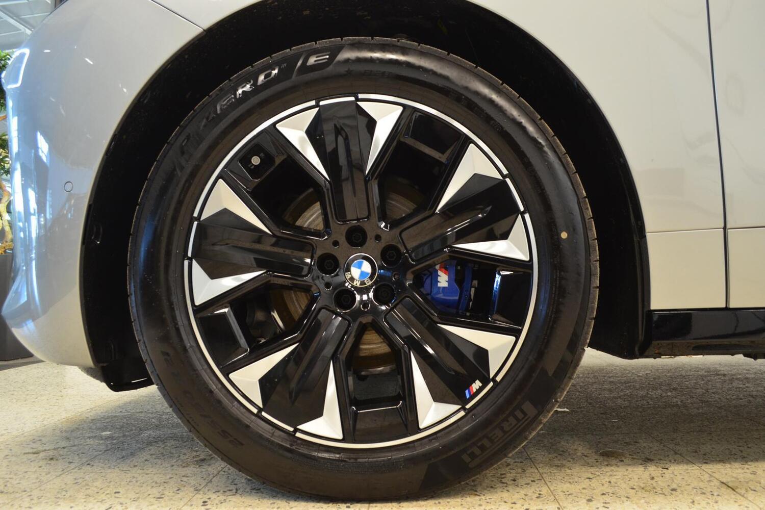 BMW iX vaihtoauto