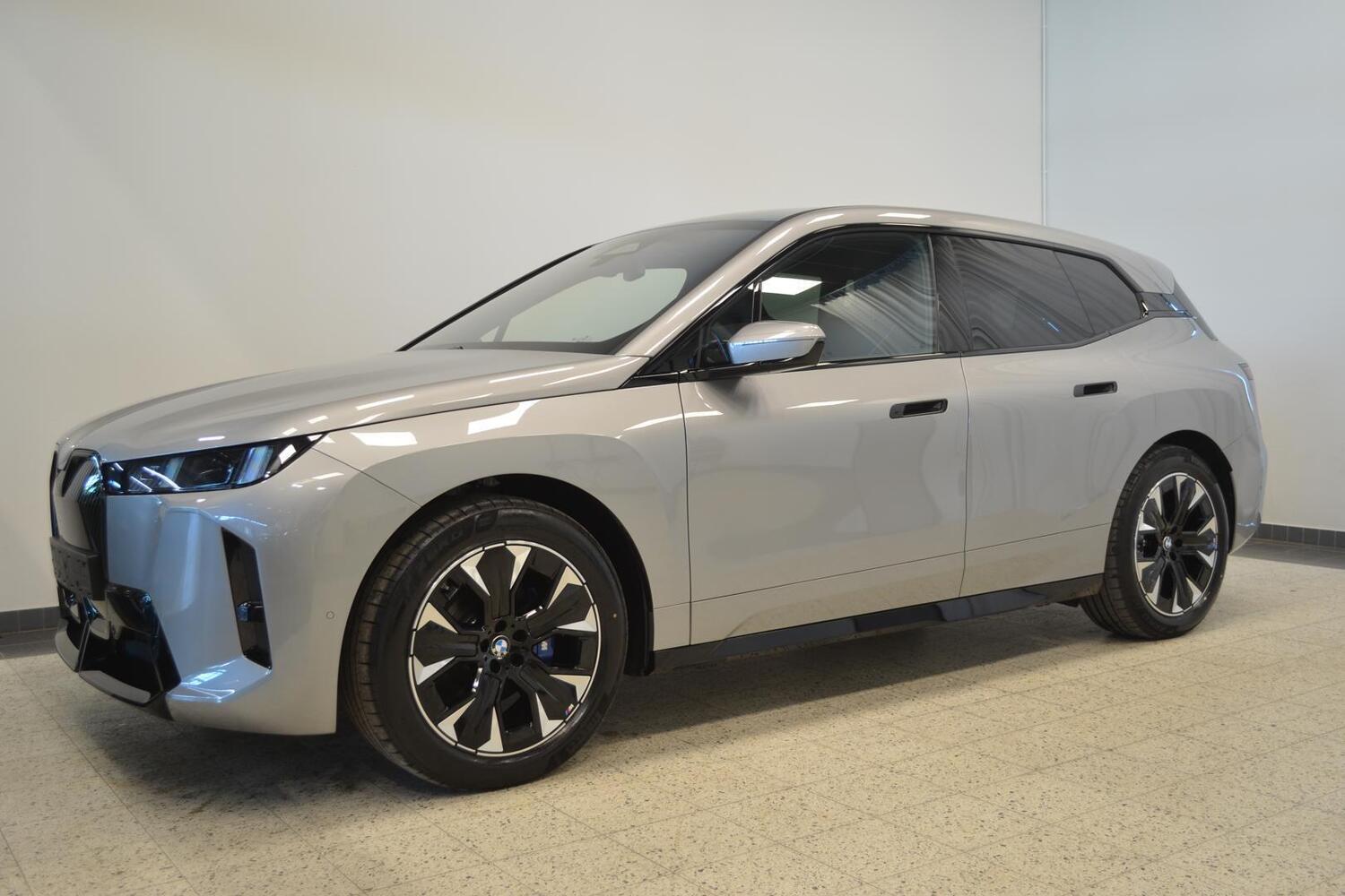 BMW iX vaihtoauto