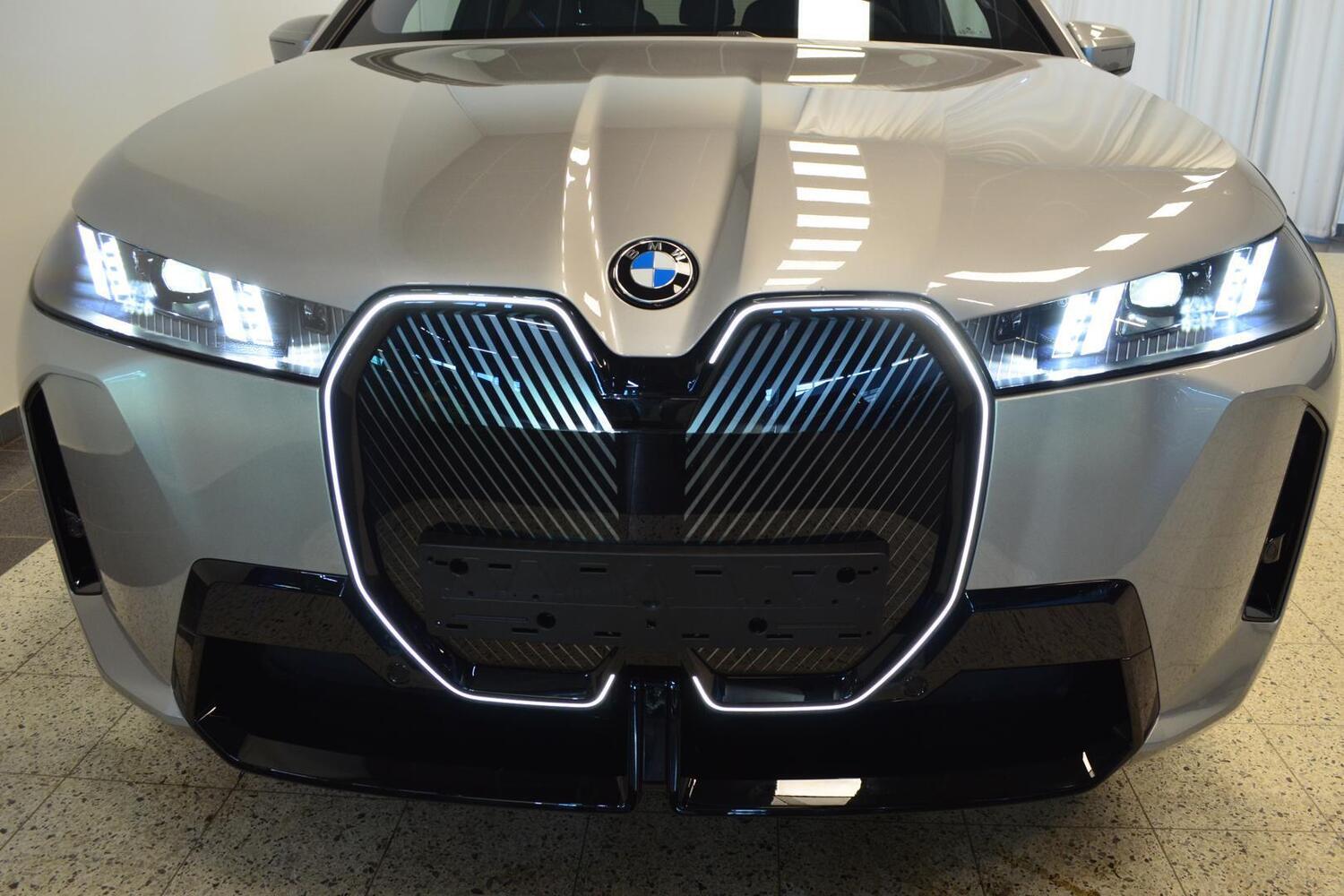 BMW iX vaihtoauto