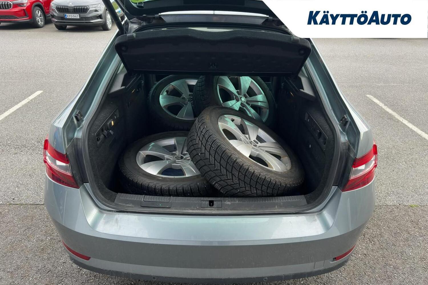 Skoda Superb vaihtoauto