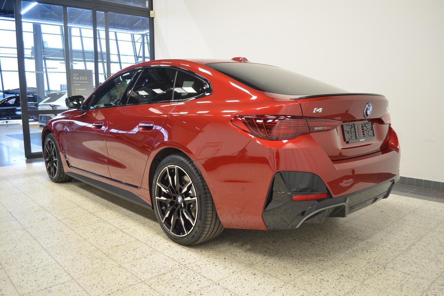 BMW i4 vaihtoauto