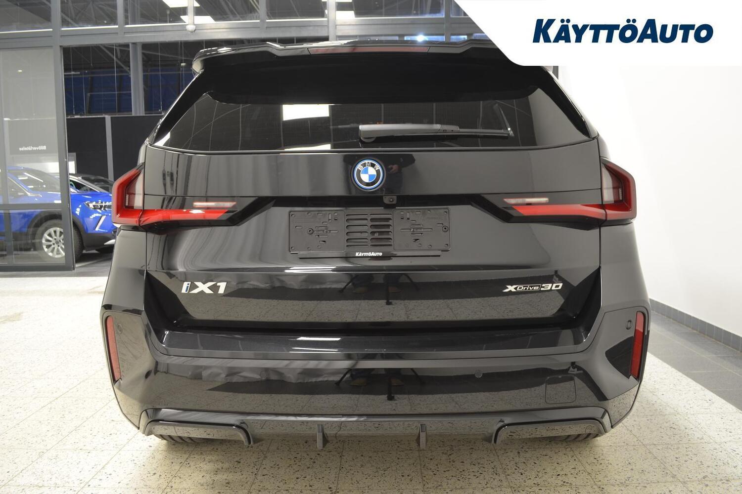 BMW iX1 vaihtoauto