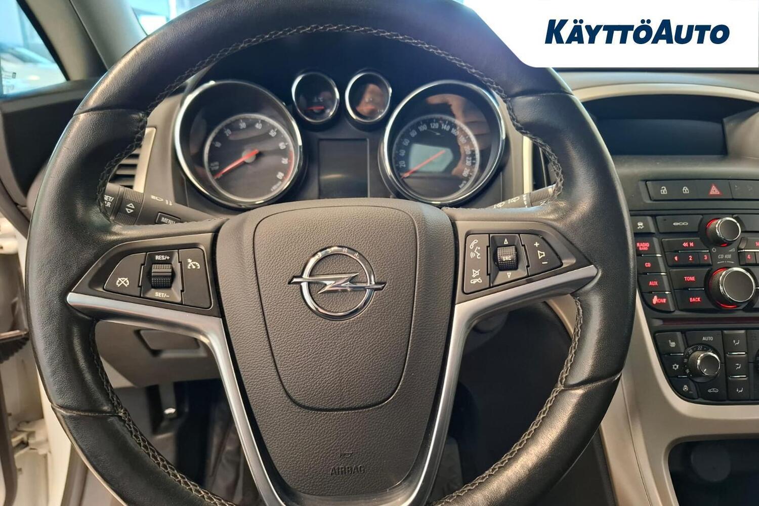 Opel Astra vaihtoauto