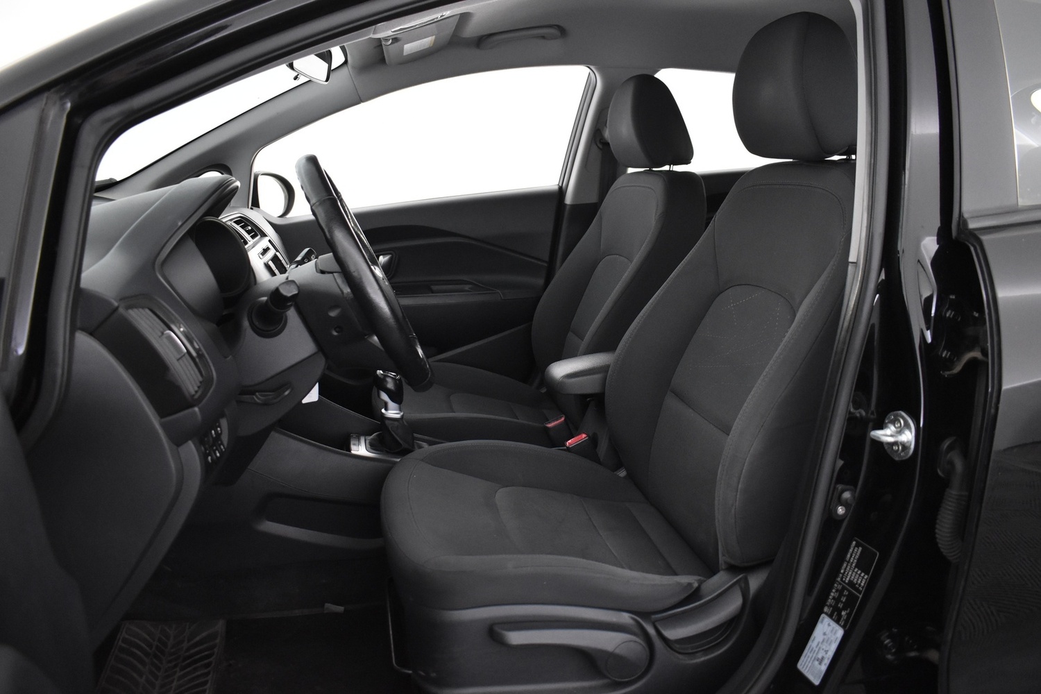 Kia Rio vaihtoauto