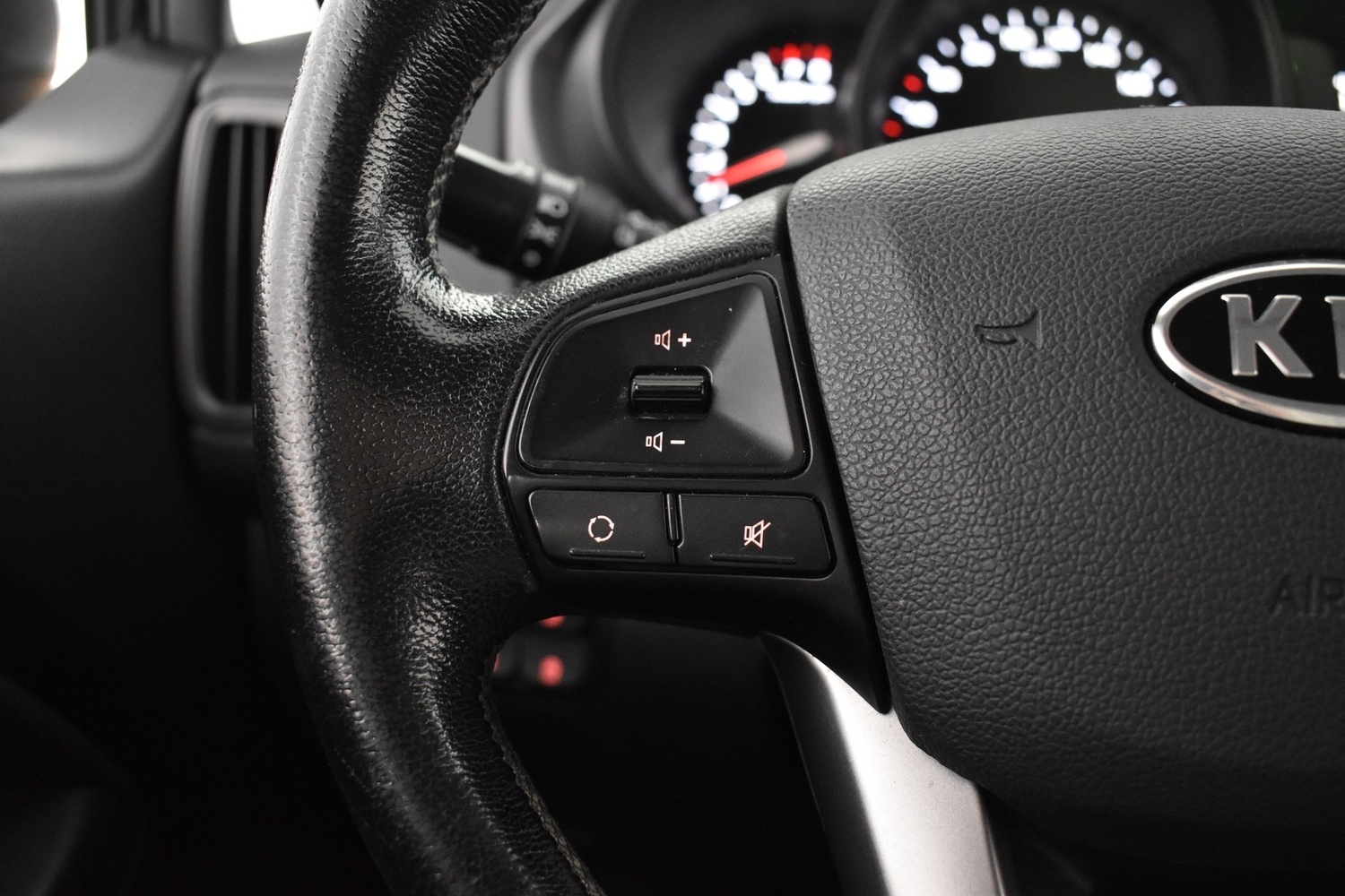 Kia Rio vaihtoauto