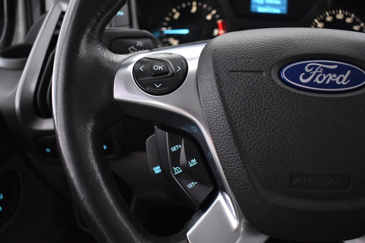 Ford Tourneo Custom vaihtoauto