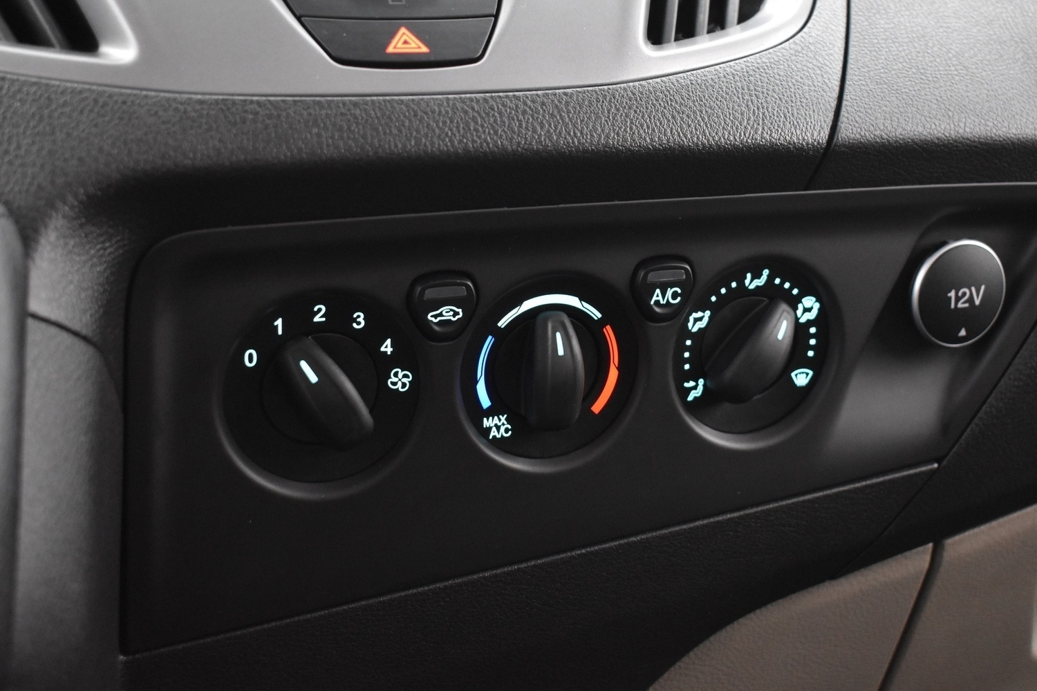 Ford Tourneo Custom vaihtoauto