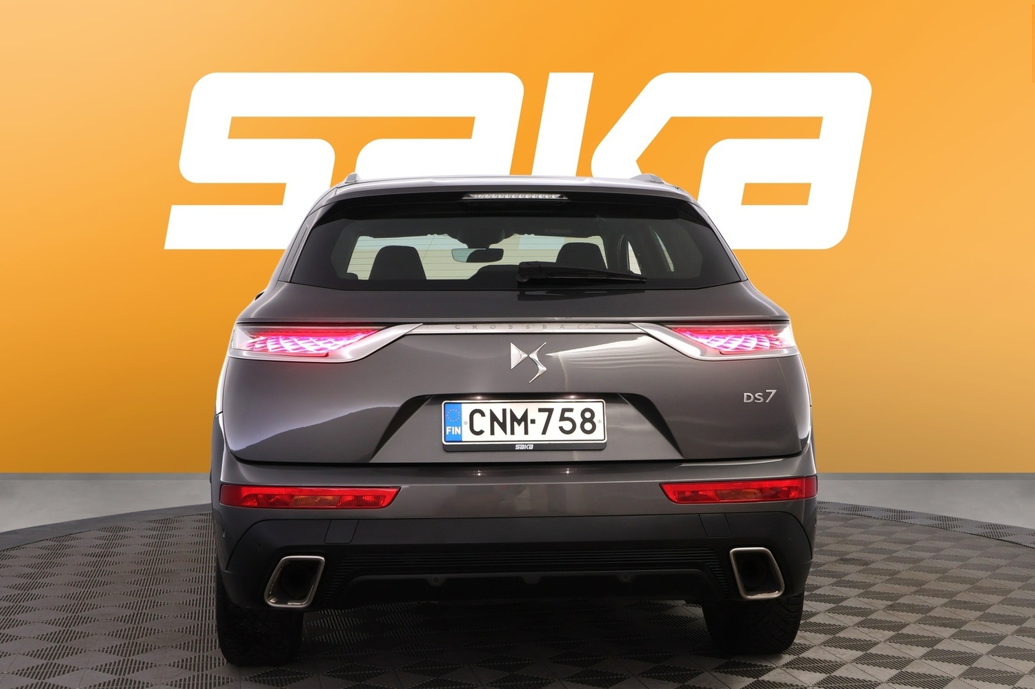 DS 7 vaihtoauto
