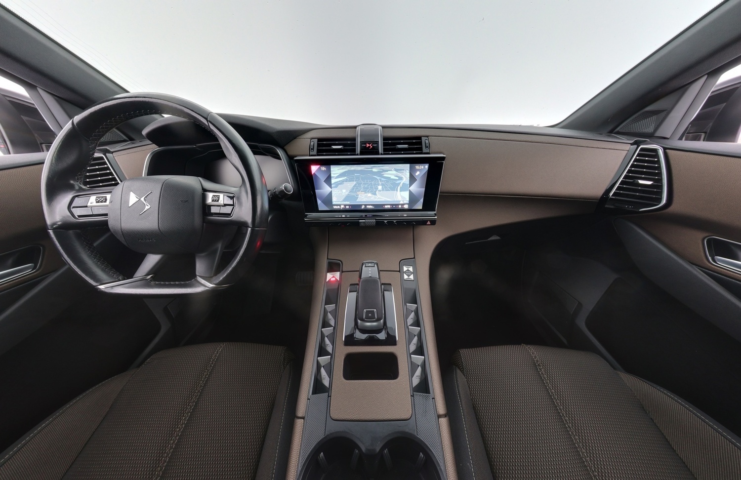 DS 7 vaihtoauto