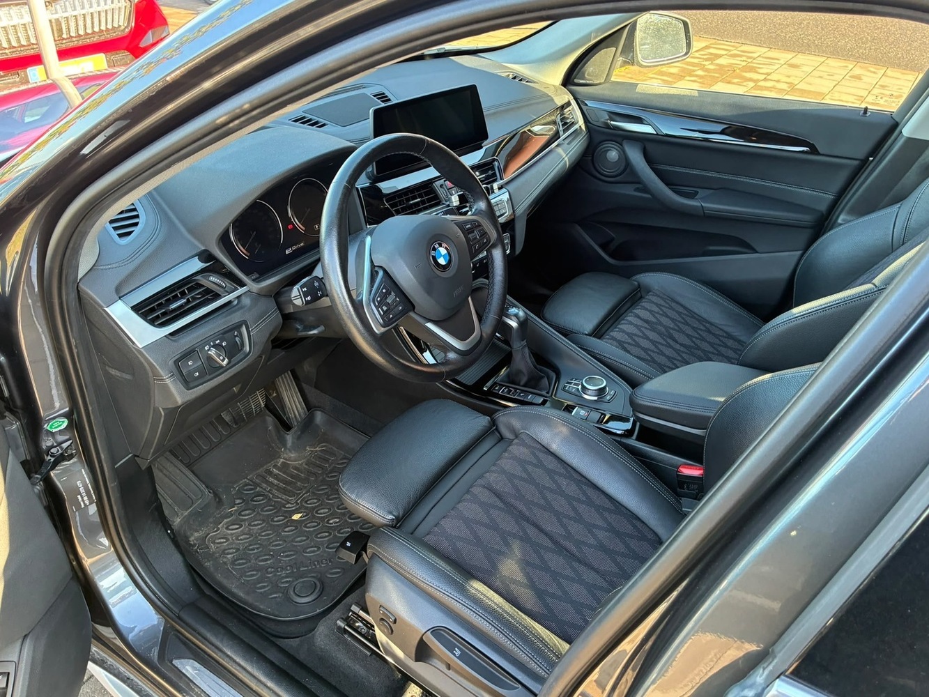 BMW X1 vaihtoauto