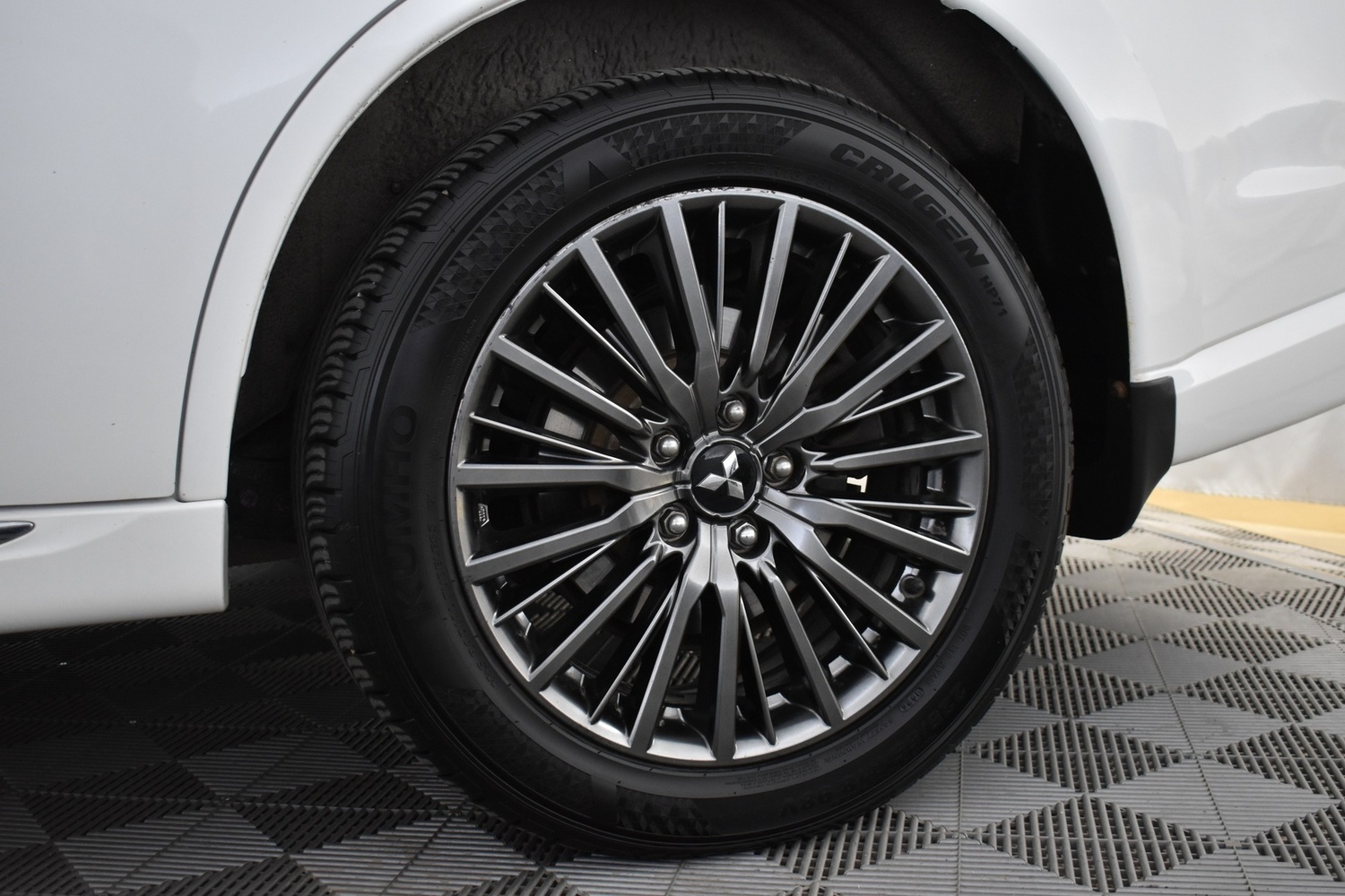 Mitsubishi Outlander vaihtoauto