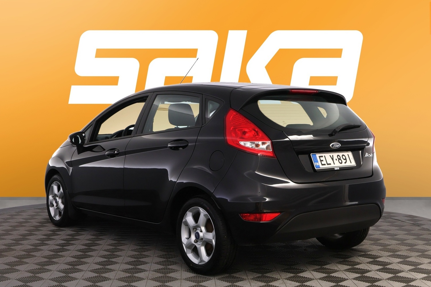 Ford Fiesta vaihtoauto