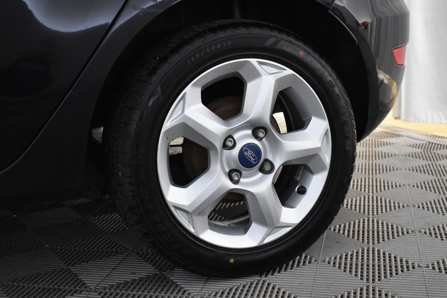 Ford Fiesta vaihtoauto