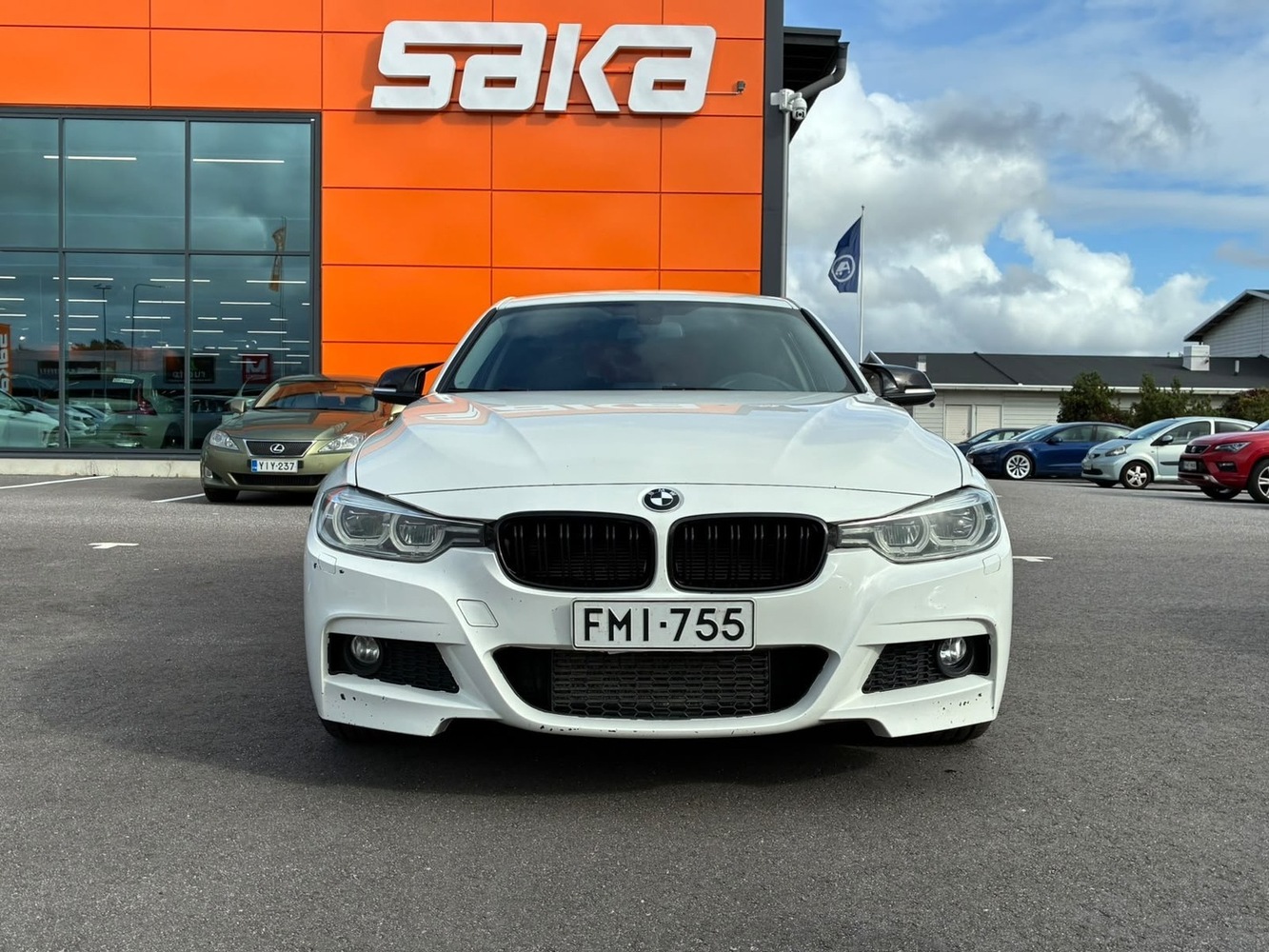 BMW 320 vaihtoauto