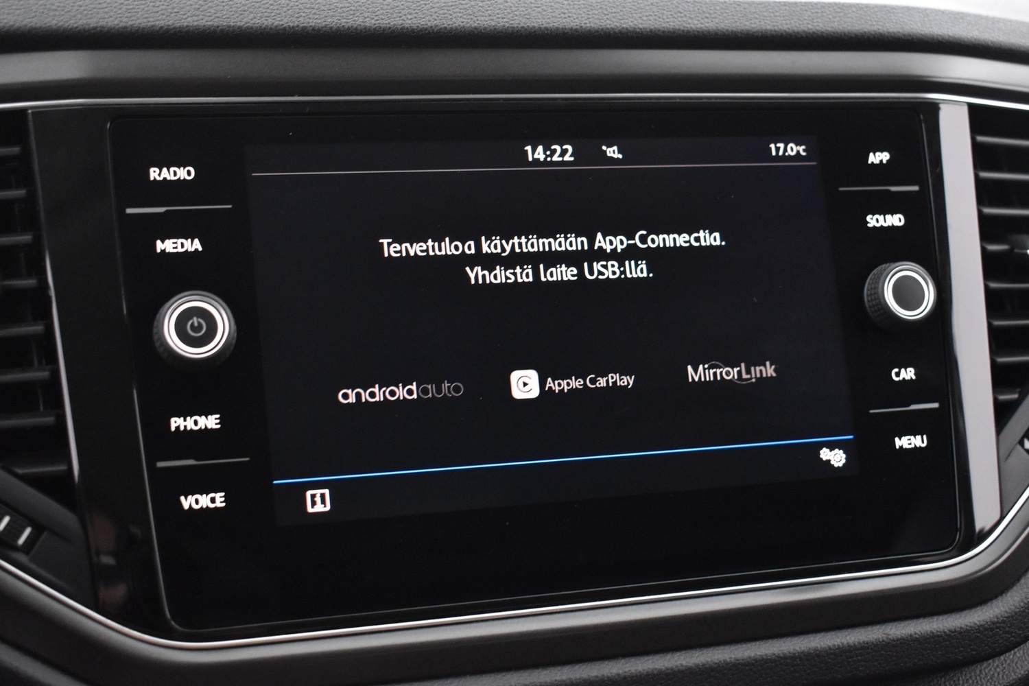 Volkswagen T-Roc vaihtoauto