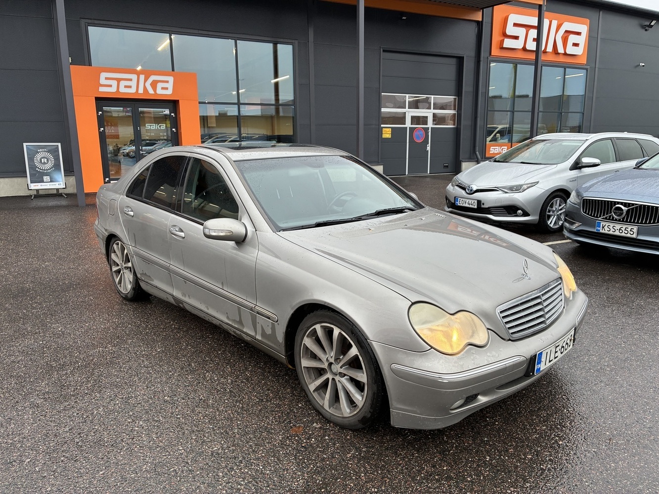 Mercedes-Benz C vaihtoauto
