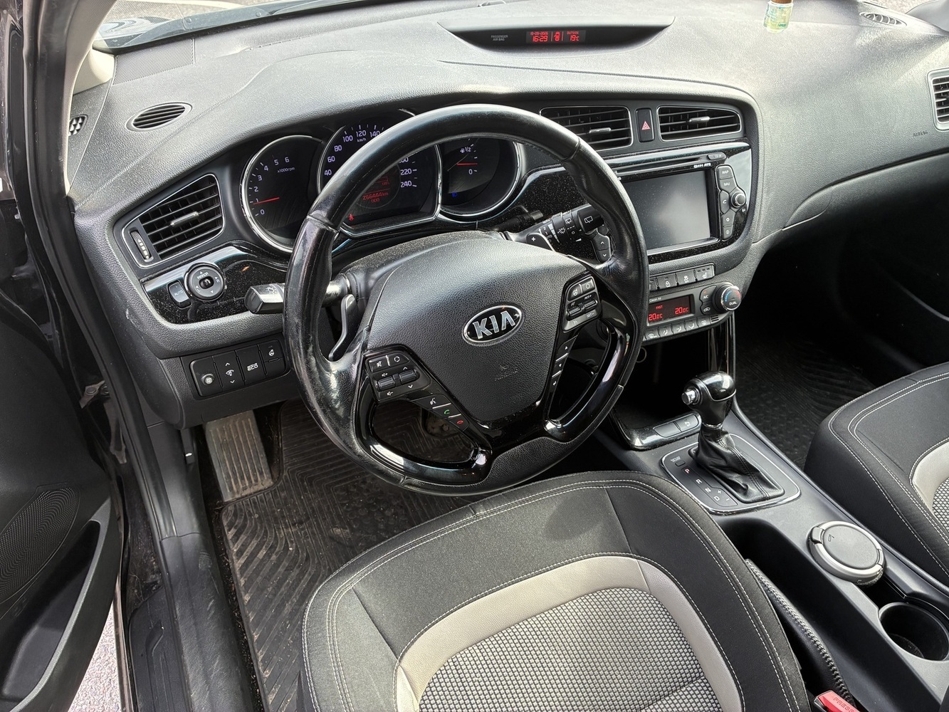 Kia Ceed vaihtoauto