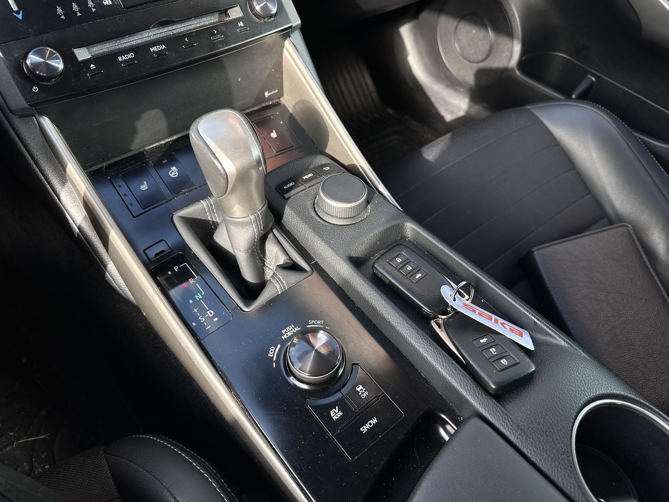 Lexus IS vaihtoauto
