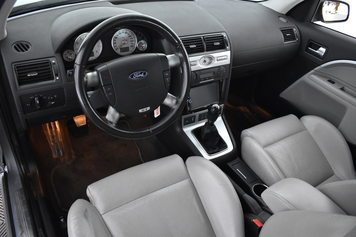 Ford Mondeo vaihtoauto