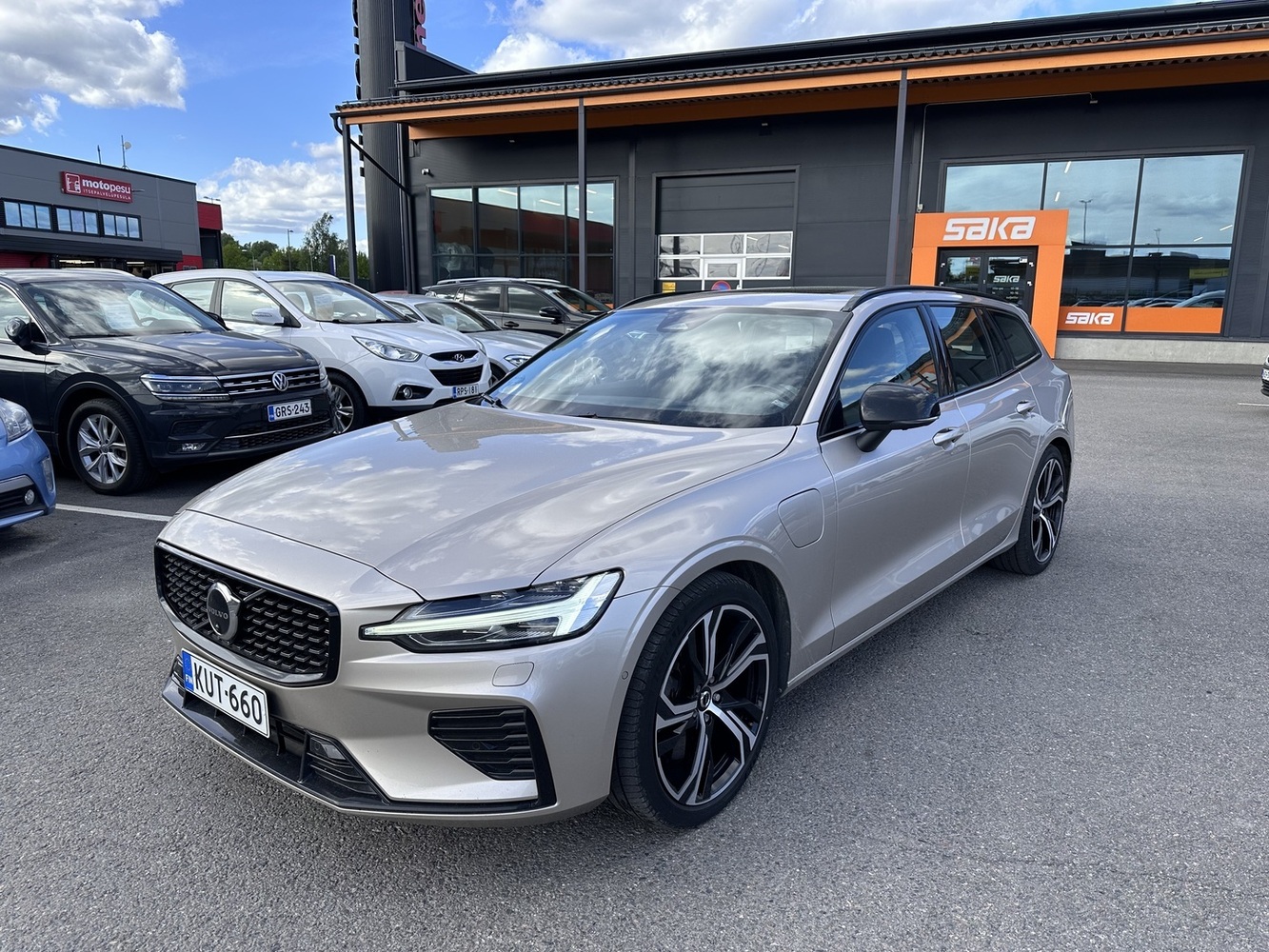 Volvo V60 vaihtoauto