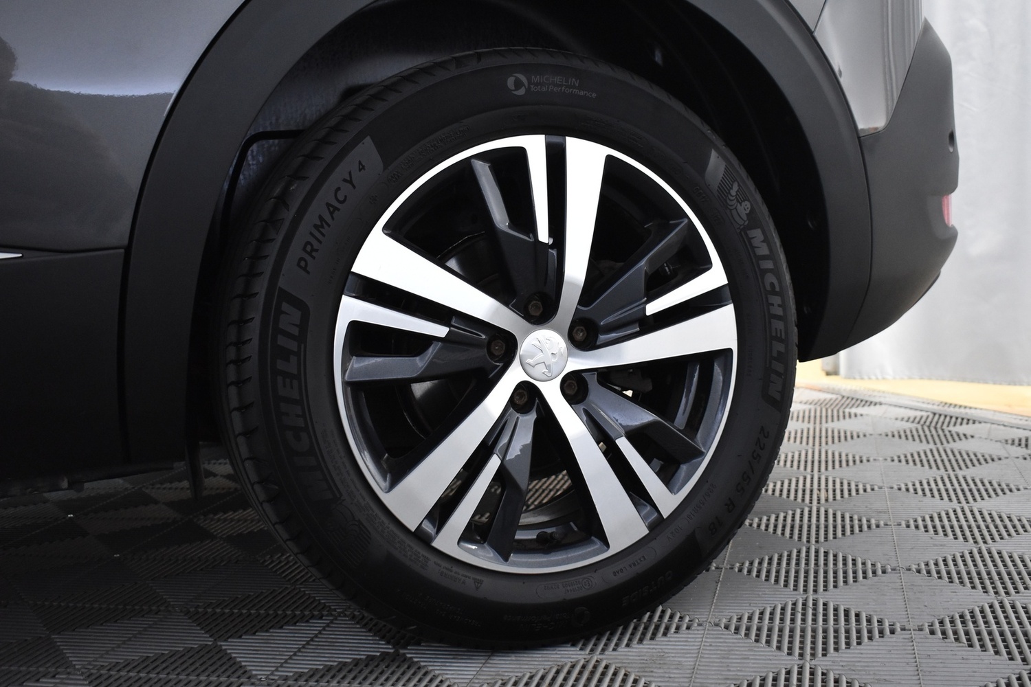 Peugeot 5008 vaihtoauto