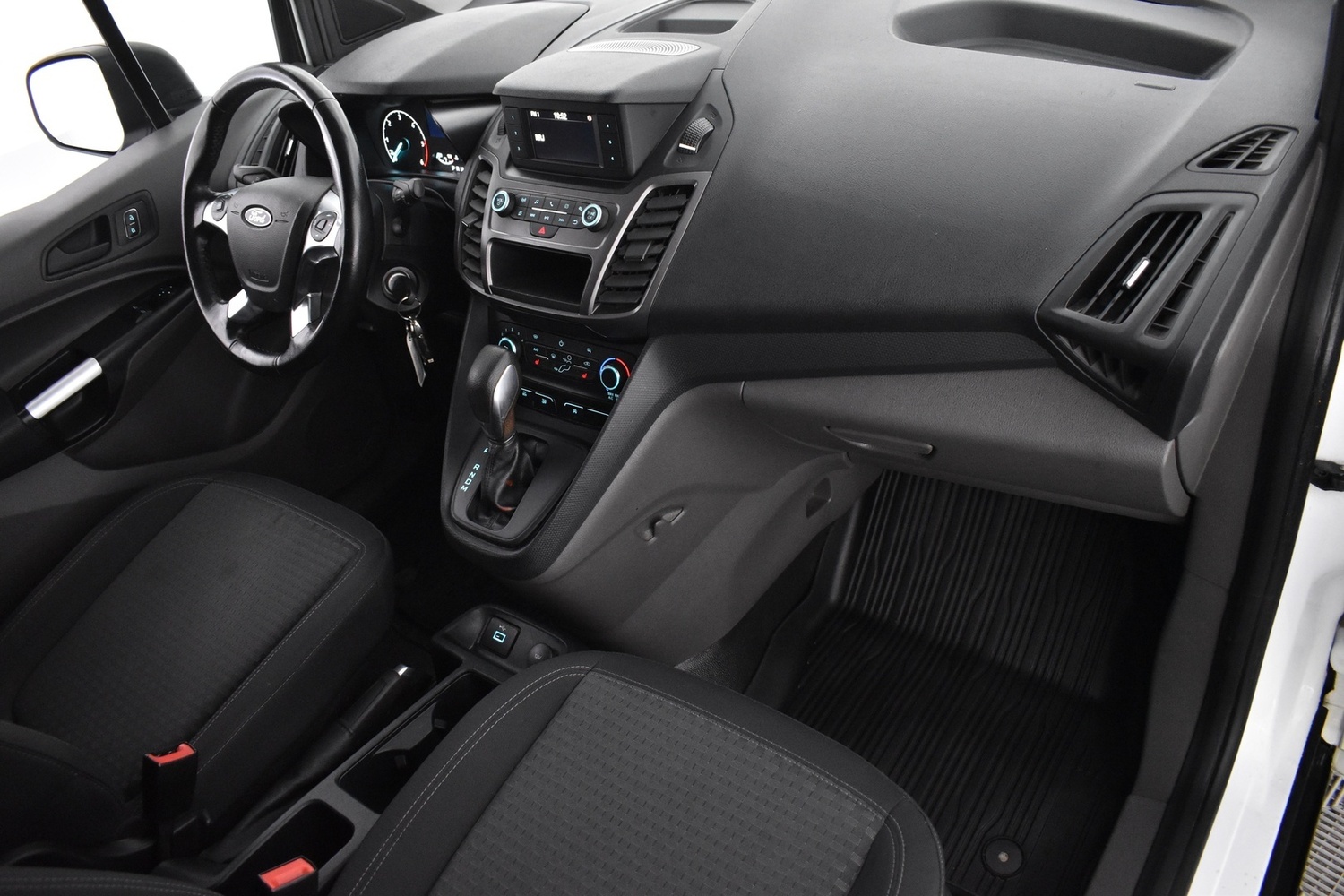 Ford Transit Connect vaihtoauto